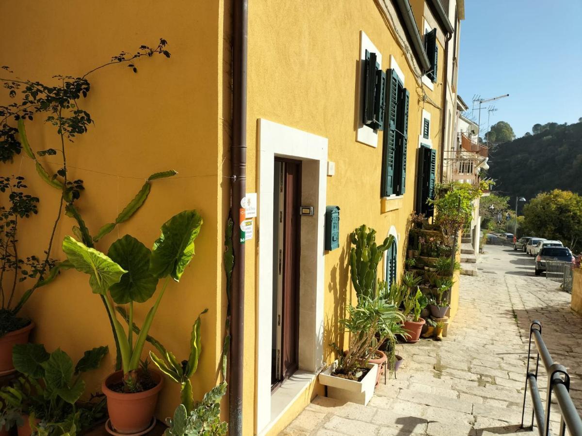 La Casa Di Sveva Apartment Рагуза Екстериор снимка